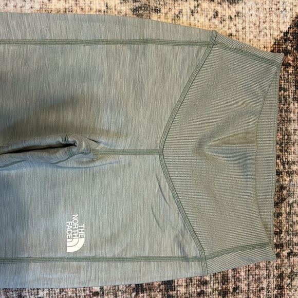 The north face tights in mint green! - Picture 2 of 2